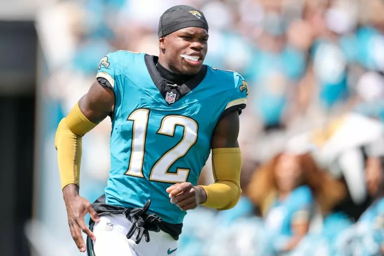 Kansas City Chiefs vs Jacksonville Jaguars Picks and Prediction for Monday October 6 2025