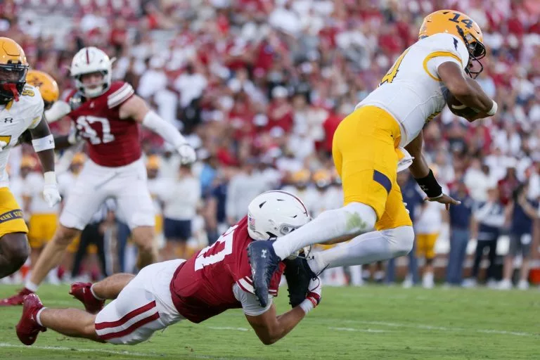 UMass at Kent State Picks and Predictions for Saturday, October 11, 2025