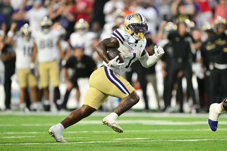 Illinois vs. Washington Picks and Prediction for Saturday, October 25, 2025