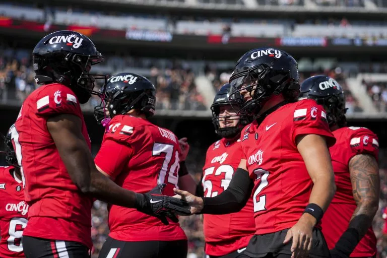 Arizona vs. Cincinnati Picks and Prediction for Saturday, November 15, 2025
