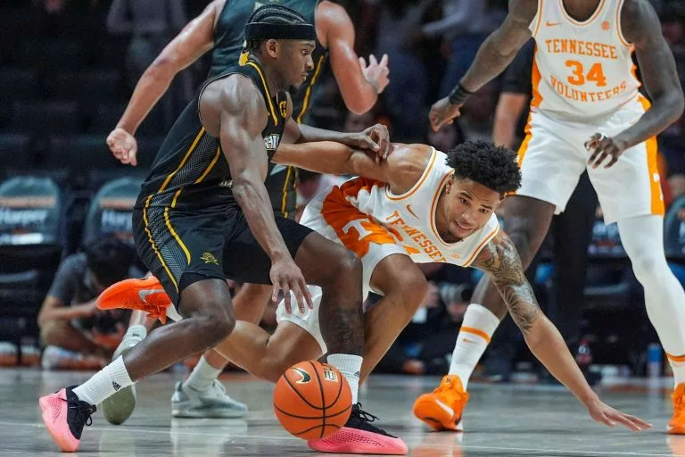 Oakland vs Northern Kentucky Picks and Predictions for Wednesday, December 17, 2025