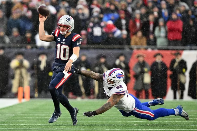 New England Patriots vs Baltimore Ravens Picks and Predictions for Sunday, December 21, 2025