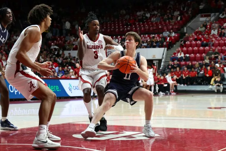 Yale Bulldogs vs Penn Quakers Picks and Predictions for Sunday March 15 2026