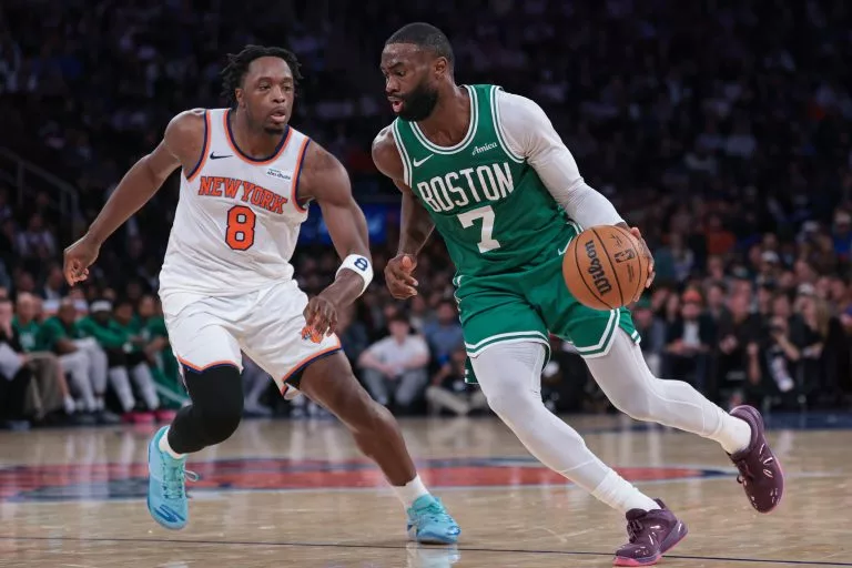 Hoops Mania - Social Sportsbook Promos for the NBA Playoffs