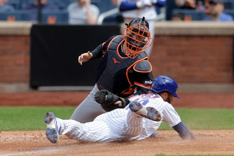 New York Yankees vs New York Mets Picks and Prediction for Saturday May 16 2026