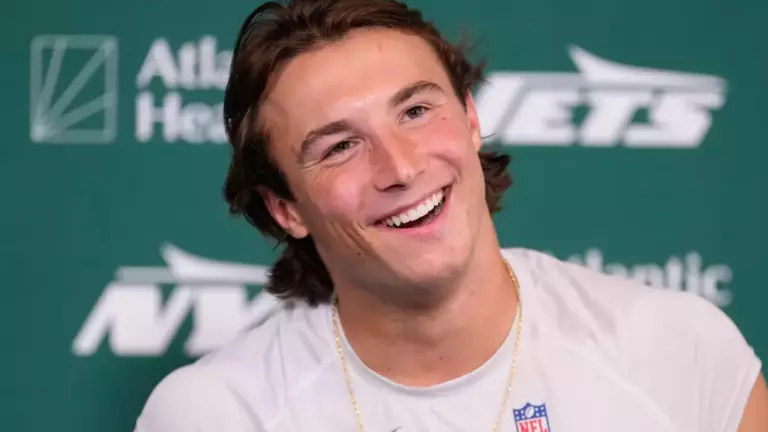 Will Cade Klubnik Start Week 1? | Polymarket Live Odds